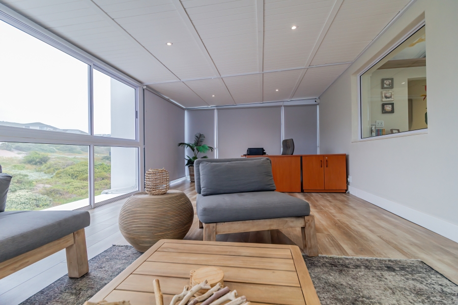 4 Bedroom Property for Sale in Pearl Bay Western Cape